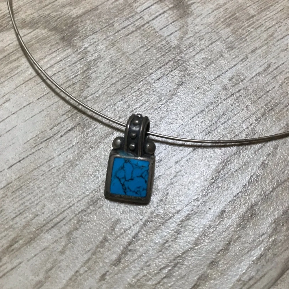 Turquoise stone / silver choker necklace